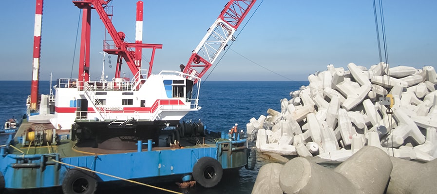 保有船舶数20隻、幅広い施工方法を提案